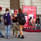 Actuaciones con la “Air Guitar” en la plaza de España de Zaragoza